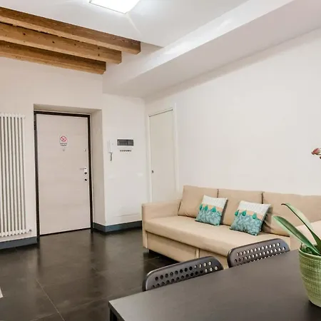 Feel - Cozy Old Town Apartament